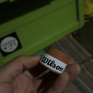 READY STOCK️️️️️!! Grip WILSON Profile Tenis/Padel/Badminton/PickleBall Overgrip [PERFORATED] - Grip Raket cocok untuk (Tangan Basah)