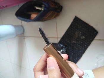 Product Review of 【BPOM】FEALI Mascara Waterproof Long Lasting Volumizing Eye Lash Makeup / Maskara Tahan Air Hitam Kosmetik from i**☆ 2