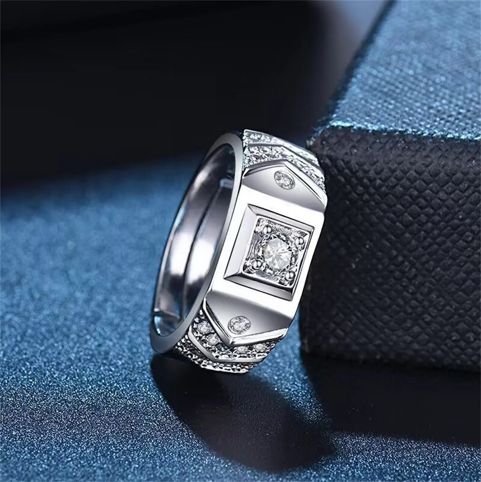 Cincin Cowok Keren Titanium Couple Pasangan Perak Anti Karat Luntur Putih Aesthetic Laki Cincin Berlian Desainer