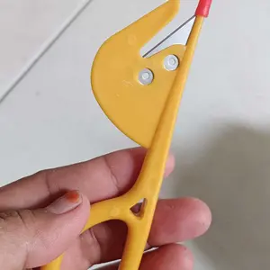 Ab173 Pisau Khusus Usus Belut Praktis Serbaguna Alat Pembuka Rongga Manual Untuk Udang Tajam dan Simple