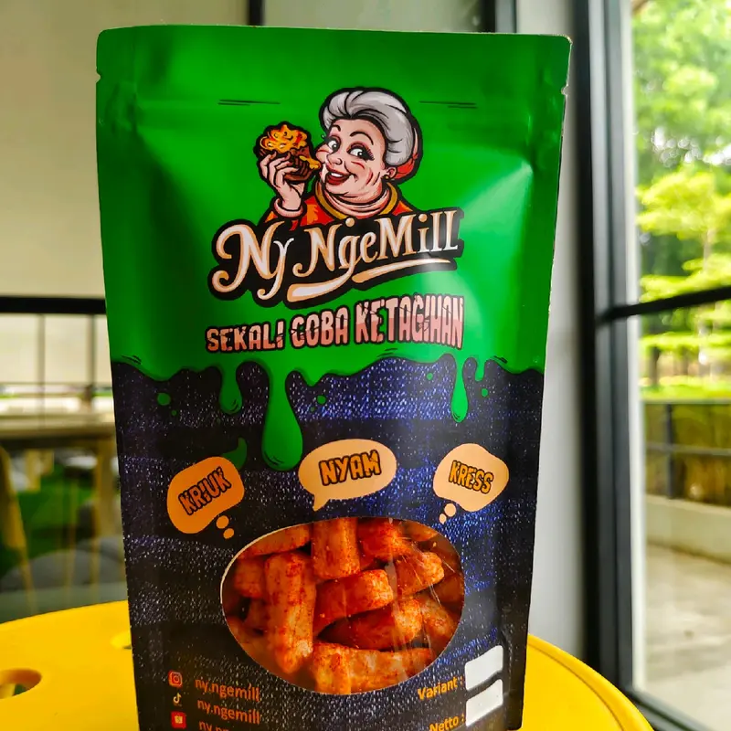 Kerupuk bawang pedas mix 3 jenis di campur by ny.ngemill 2