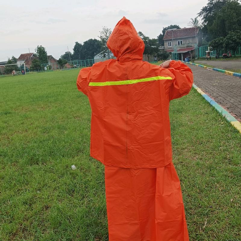 TRIPPER JAS HUJAN STELAN CELANA STELAN ROK PRIA WANITA JUMBO UNTUK MELINDUNGI DIRI DARI HUJAN 7