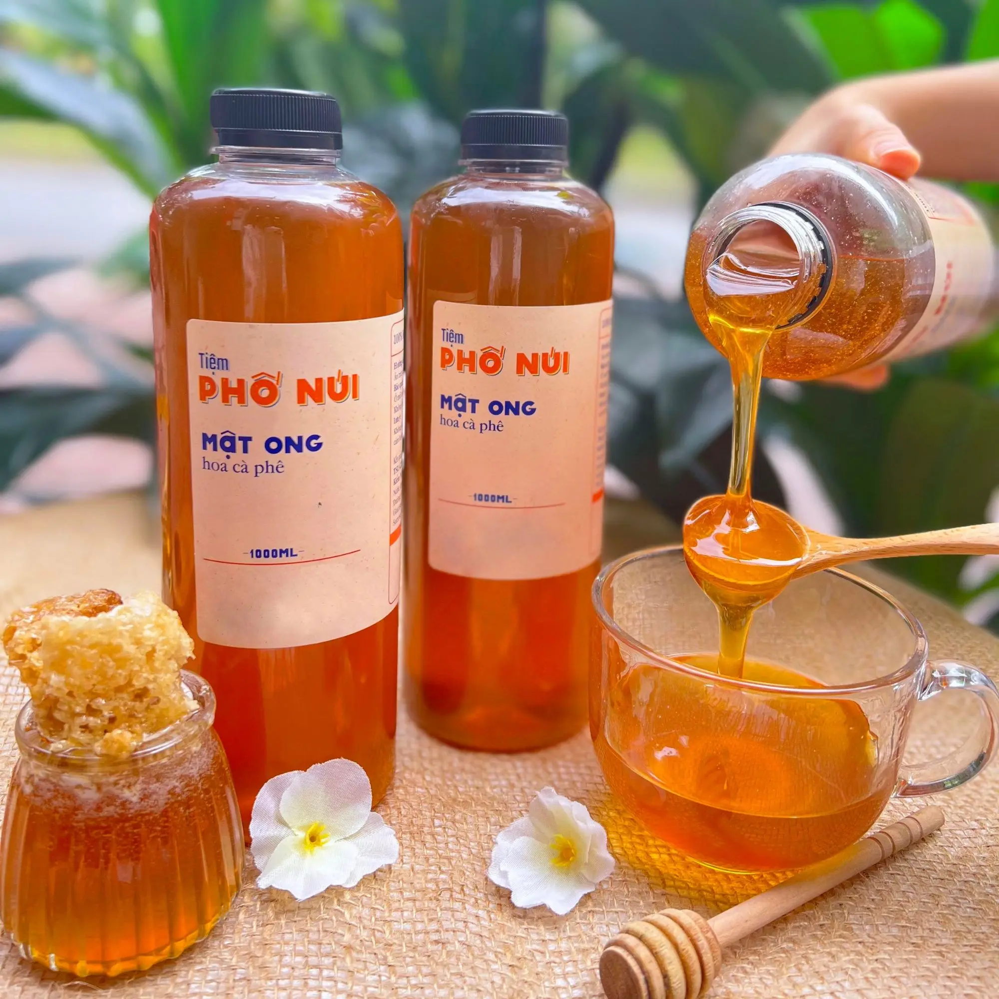 2 Lít Mật Ong Hoa Nguyên Chất - Tiệm Phố Núi