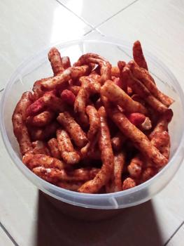 Product Review of Kerupuk Gurilem Si Denok isi 500 gram Cemilan khas Bandung Barat Rasa Kacang Pedas Camilan Food from g**a 0