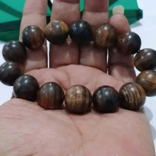 Gelang Berkualitas Kayu Gaharu Super Kalimantan 16mm Buaya 2