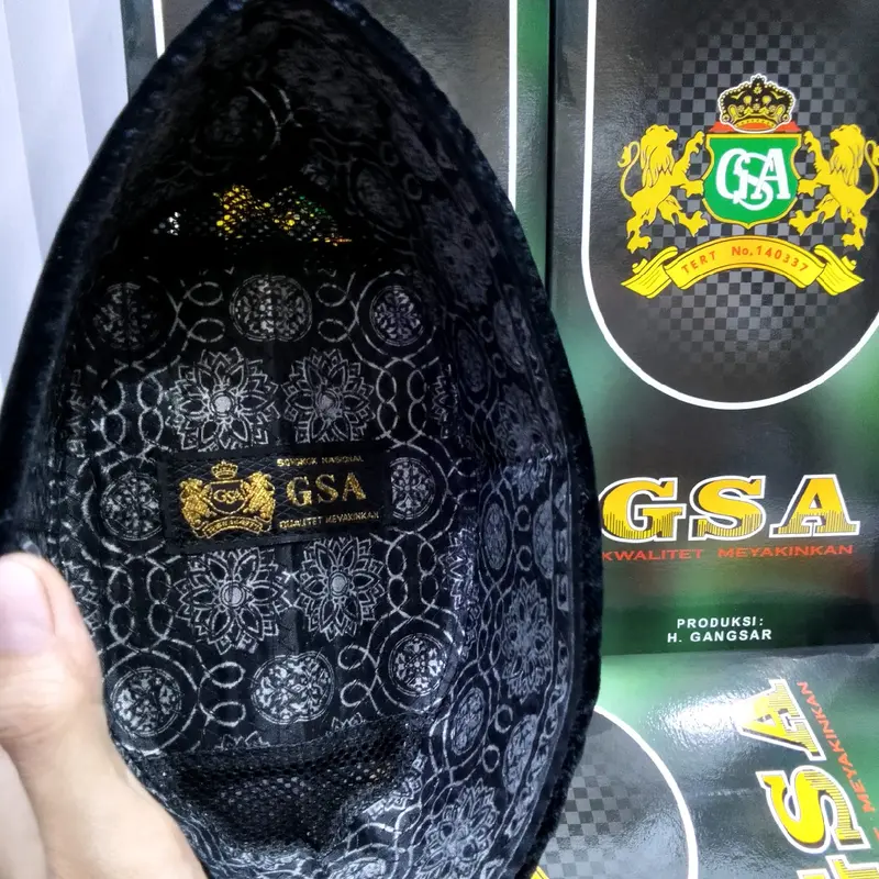 PECI SONGKOK KOPIAH HITAM GSA Bulu Lembut Nyaman peci songkok hitam 5