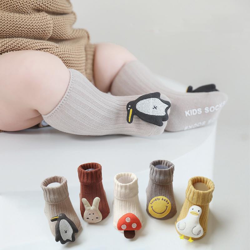 Tất Hoạt Hình Dễ Thương Cho Bé Tất Cotton Thoáng Khí Cho Trẻ Sơ Sinh Bé Trai Và Bé Gái Middler Chống Trượt Thoải Mái Cho Sàn Trẻ Sơ Sinh Mùa Thu Và Mùa Đông