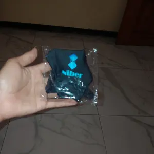 NIBER Sarung Tangan Billiard Half Friger Nyaman Elastis Bisa Custom Logo Terbuat dari Bahan Spandex Tebal dan Elastis untuk Maksimalkan Kemampuan Anda - Ball