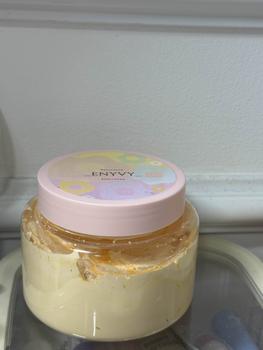 Product Review of Kem BODY cốt tẩy ( dành cho da ngâm đen , da vàng khó lên tone) from _**e 0