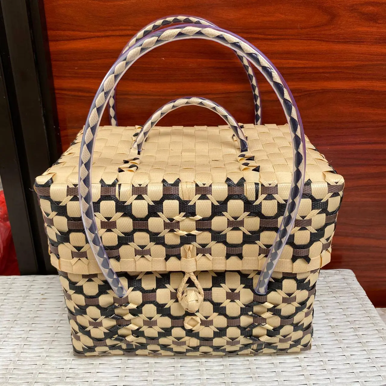 Tas Aban Bahan Embos Ukuran L Panjang 28 cm Kombinasi Warna Cantik dan Kokoh