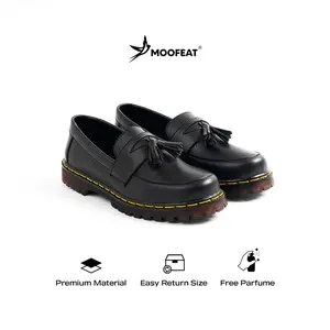 MOOFEAT CHIEF - Sepatu slip on pria boots penny loafers kulit hitam