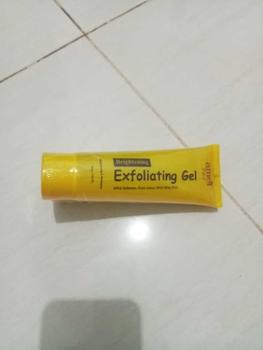 Product Review of AMEI Exfoliating Gel DNA Salmon Memudarkan Flek Hitam Dan Mengangkat Sel Kulit Mati Dan Kotoran Serta Mencerahkan from S**y 1