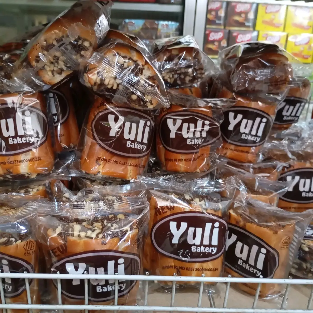 bakery roti kacang coklat lumer dapat 10 pcs
