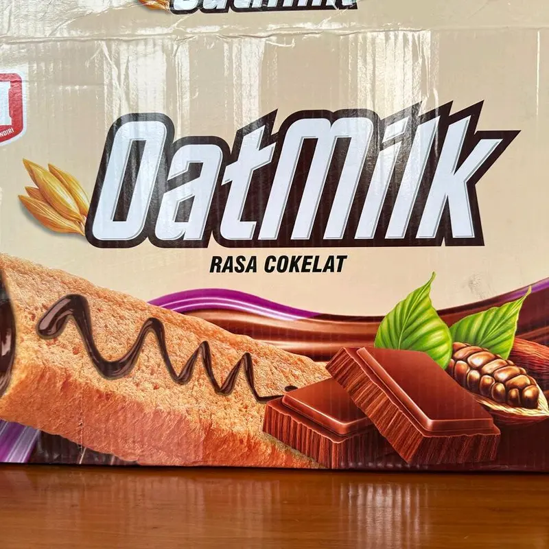 Oatmilk Coklat 1 pack isi 30 pcs Food Snack Wafer Cokelat Makanan Cemilan Chocolate Biskuit Cookies Biscuit Cream  Manis Vanilla Susu Krim Vanila 1