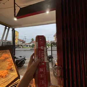 Air Mineral 1,5L Asli Produksi Solo Minuman Water  Soda