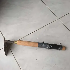 wangkil babat rumput/ cangkul kecil