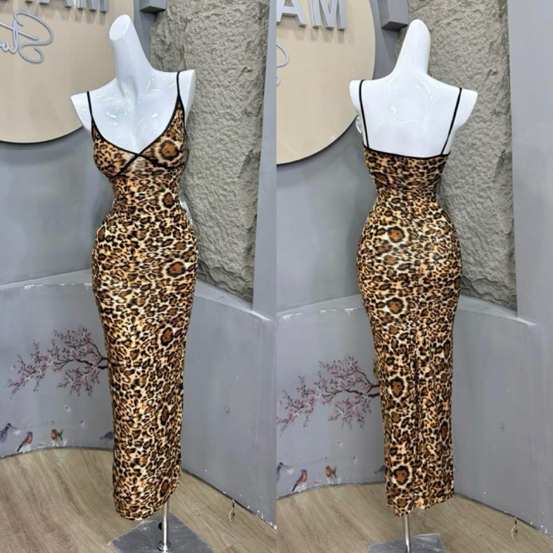  D845 - Đầm Body Cổ Tim Bút Chì Mai Bùi Store 