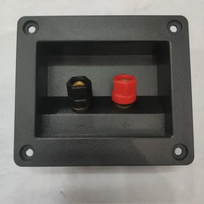 Terminal speaker kotak atau segi binding post gold. gampang di solder.