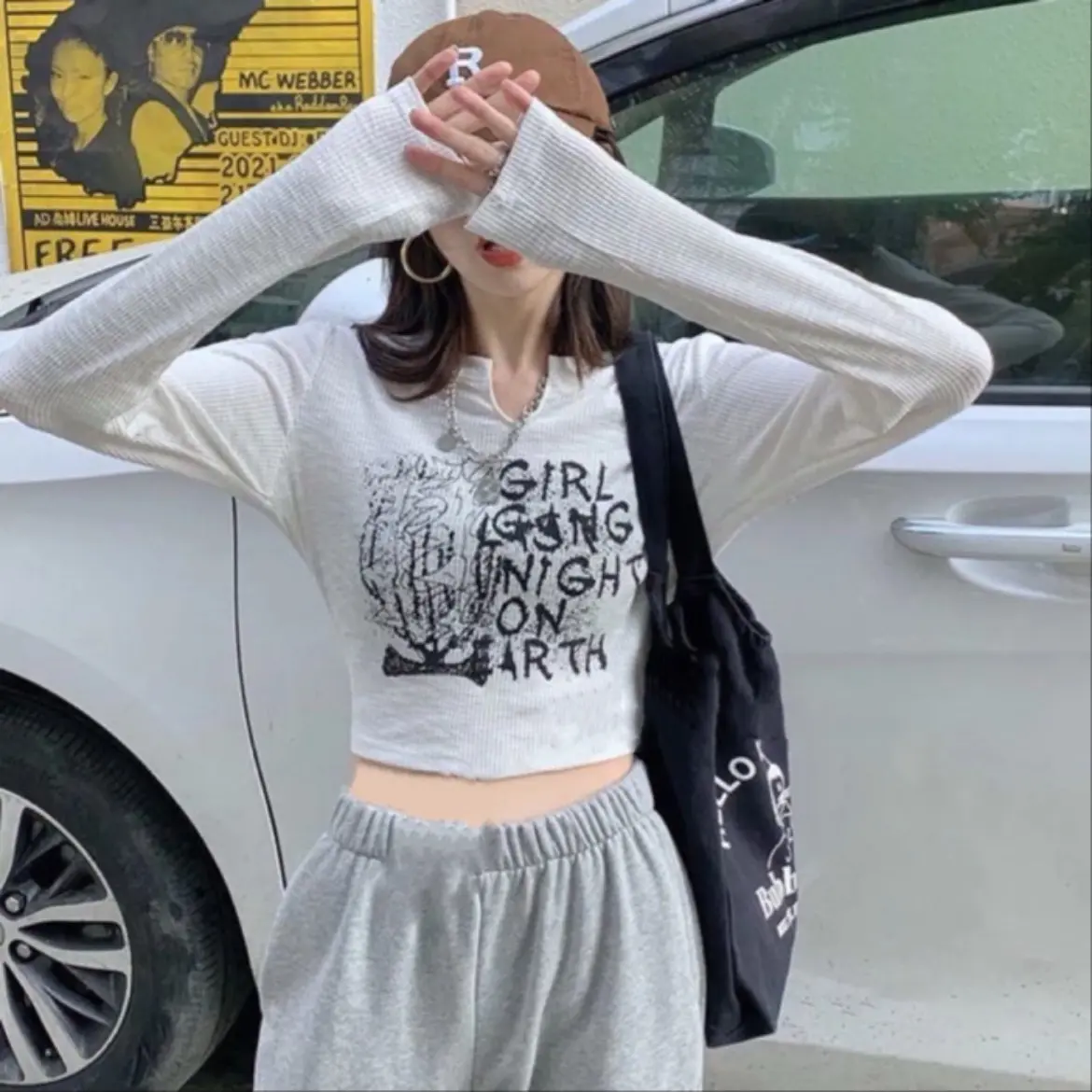 ￼Crop Top Wanita Longsleeve GIRL GOOD NIGHT Knit Rib (LD 88, P 40)  Atasan
