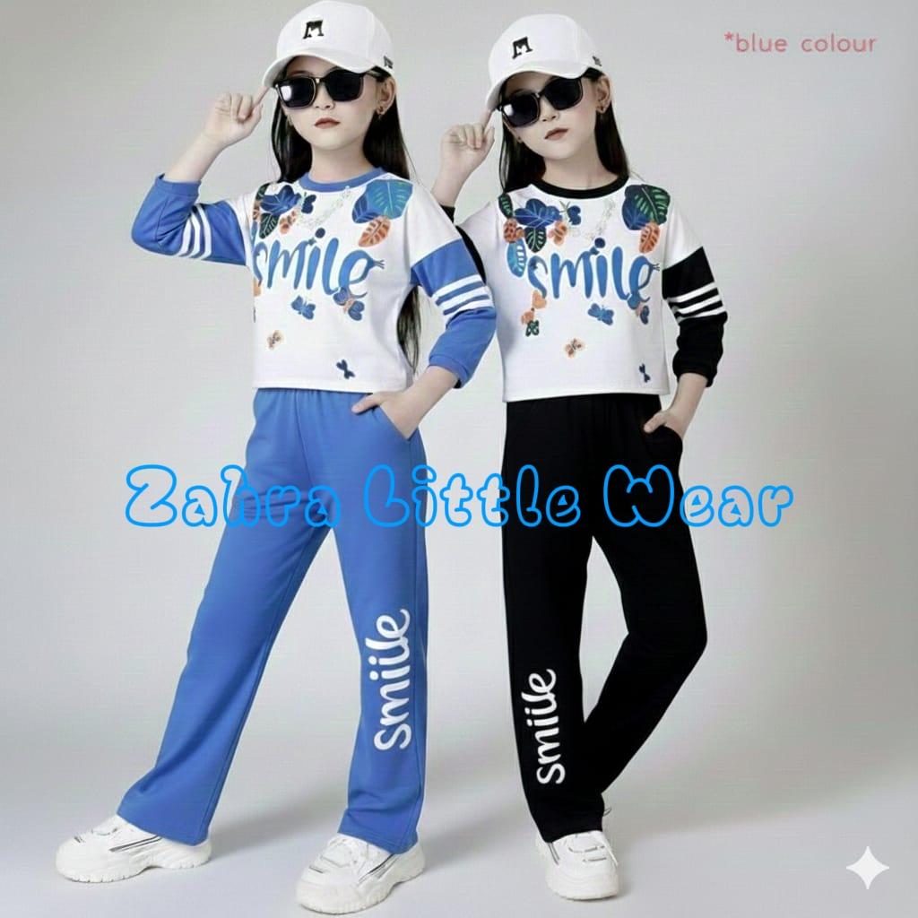 SETELAN FASHION PARSEL SWEATER MOTIF SMILEE ANAK PEREMPUAN LARIS//MURAH//BAGUS//TEBAL//ADEM//NYAMAN//VIRAL BAHAN BABYTERRY READY DARI USIA 1-12 TAHUN ANAK BUNDA SETELAN FASHION PARSEL SWEATER MOTIF SMILEE ANAK PEREMPUAN LARIS//MURAH//BAGUS//TEBAL//ADEM//NYAMAN//VIRAL BAHAN BABYTERRY READY DARI USIA 1-12 TAHUN ANAK BUNDA