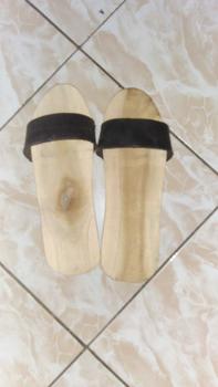 Product Review of SANDAL BAKIAK TEROMPAH KAYU POLOS SANDAL MUSHOLA from i**a 0