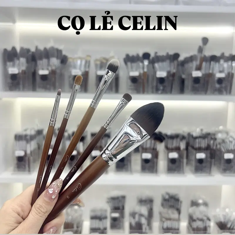 Cọ Lẻ Celin Cán Gỗ Tự Nhiên Màu Nâu Với Đầu Cọ Lông Thú 0