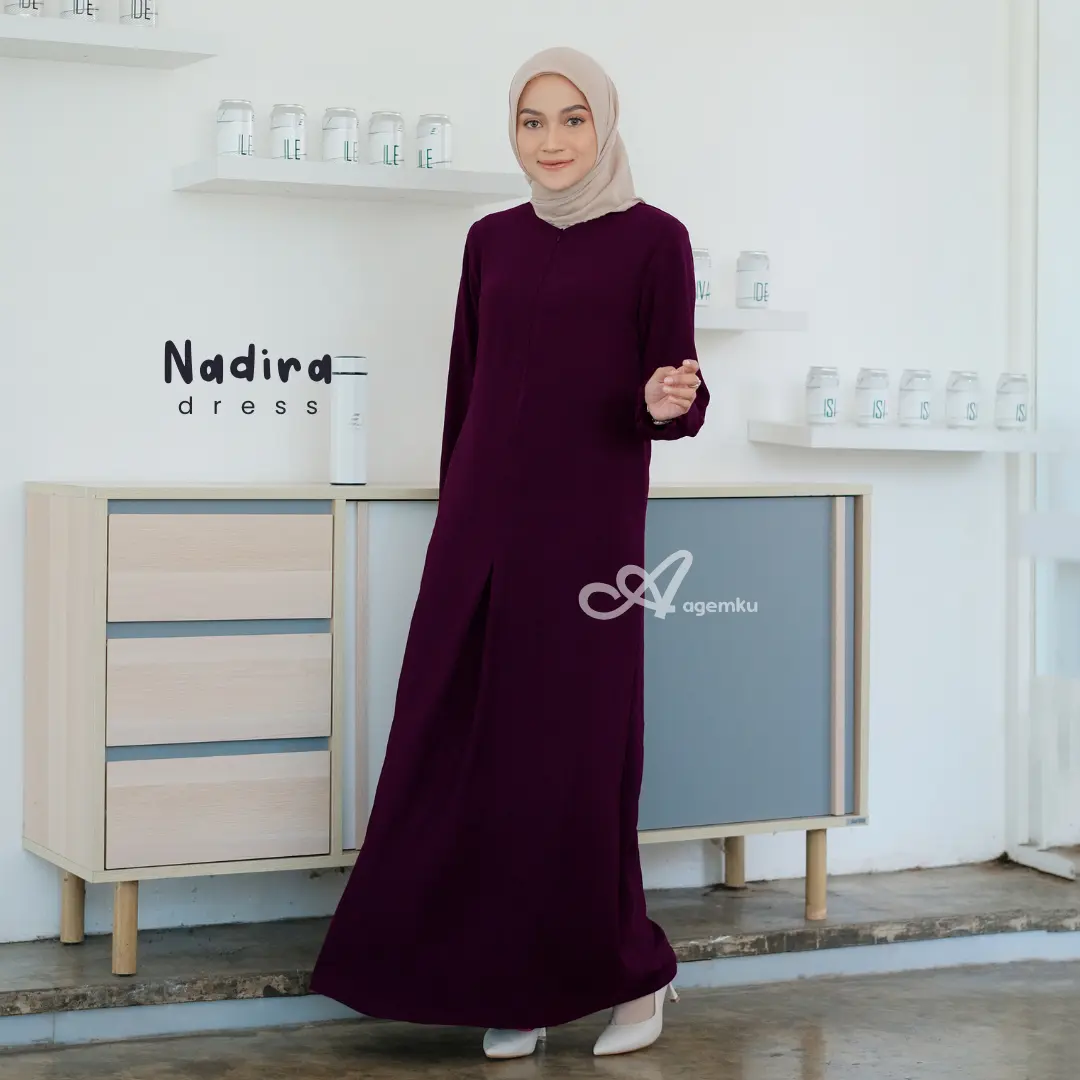 Nadira Gamis Burgundy - Dress Muslim Kekinian Busui Friendly Slimlook