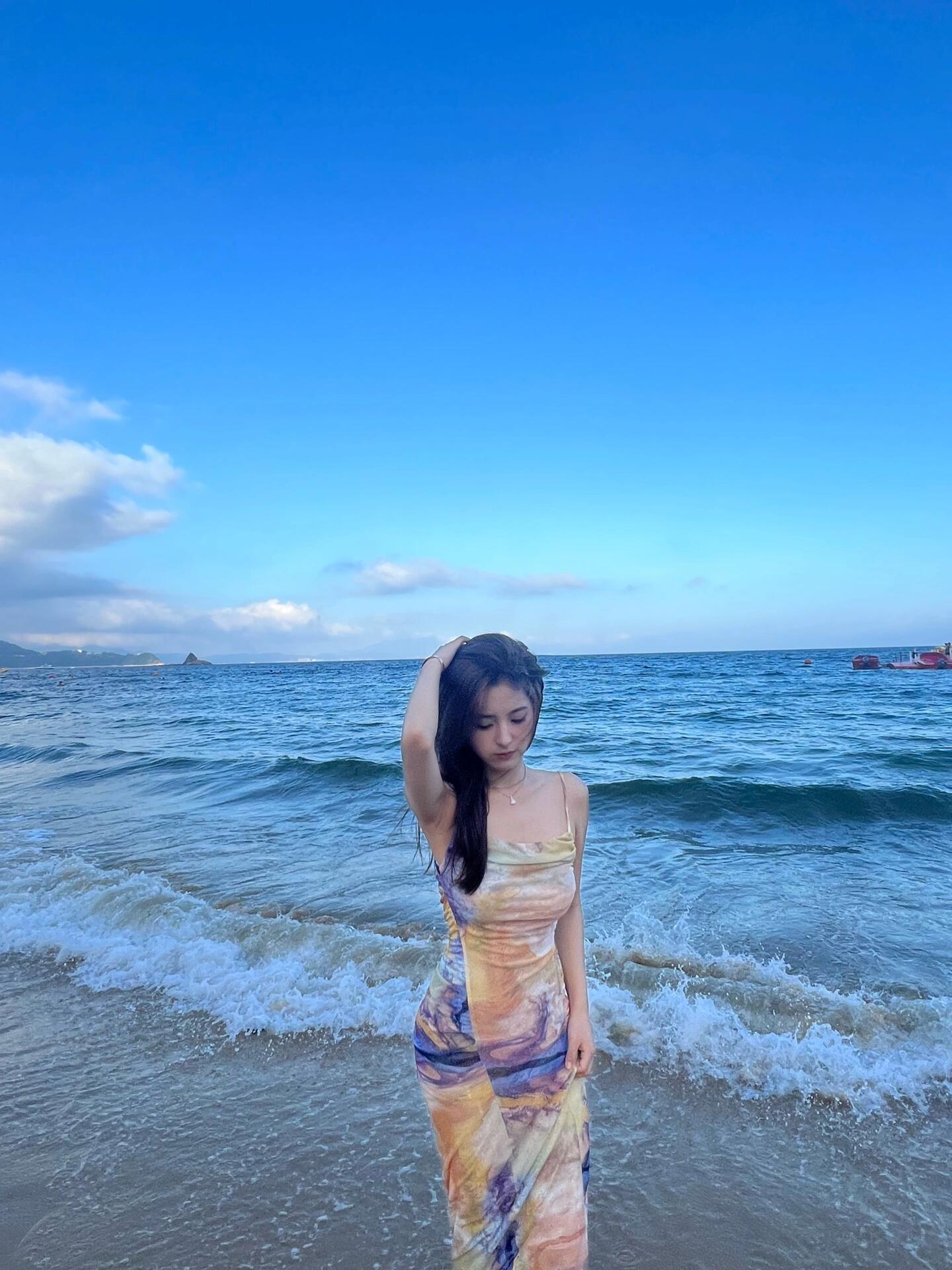 7886 baju dress biru muda wanita kekinian korean style elegant floral party dress bodycon midi kembang tanpa lengan korean style dress cantik ke pantai terbaru 2025 import