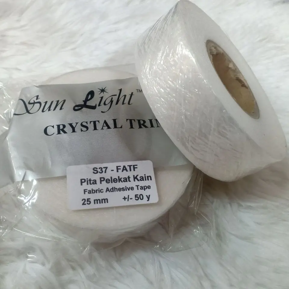 Pita pelekat kain/ fabric adhesive tape/ pelekat lencana sekolah