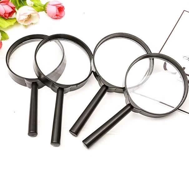 Kính Lúp Cầm Tay Đọc Sách Báo Cho Người Già Siêu Rõ Nét( đừơng kính 90mm)