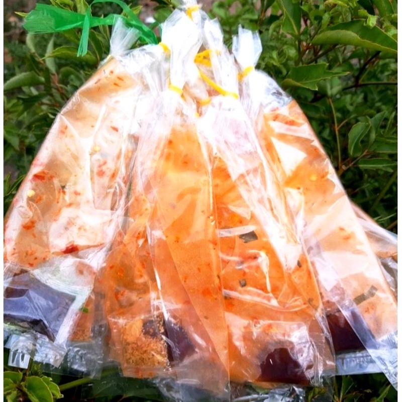 Xâu 12 bịch bánh tráng dẻo tôm cuộn bơ, me