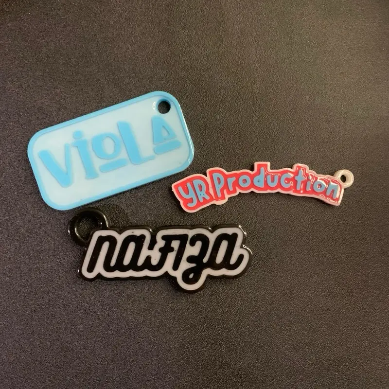 Custom gantungan kunci nama / logo 3D print Aksesoris Keychain Ganci gantungan tas kunci HP ( Abu Biru Coklat Hijau Kuning Merah Pink Putih Ungu ) 2