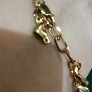 No.50_Gelang melintir emas nafisa 10graman kode 375 +liontin cantik spr glowing mewah elegan & cantik bgt, spr awet tidak luntur selamanya bisa dipake sehari2 mandi,renang dll tetep kuat glowing berkilau selamanya,resmi ada suratnya reseller bs djual lagi