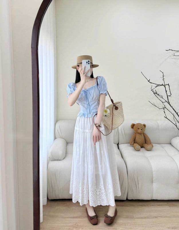 Sét Áo Thô Bèo Cúc Nổi Mix Chân Váy Ren Thêu Dáng Dài Xoè Cao Cấp Dành Cho Nữ Dễ Mặc Che Khuyết Điểm Sang Chảnh by T.LINH STORE 68