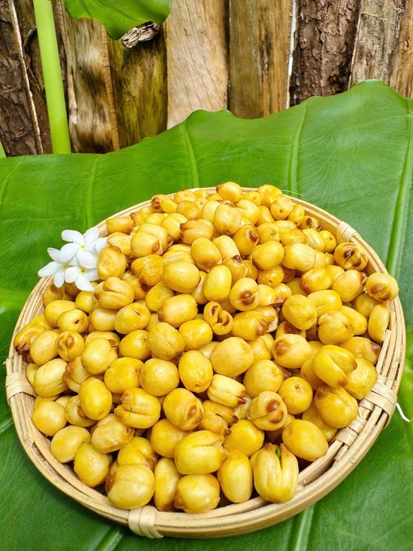 Hạt sen sấy giòn, không đường, thơm ngon bổ dưỡng( 1 hộp 240g),xuất hoá đơn công ty đầy đủ