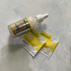 Garnier Bright Complete Vitamin C 30X Booster Serum 15 ml 30 ml - (Cepat Cerahkan Noda Hitam & Samarkan Bekas Jerawat) - Vitamin C - Single