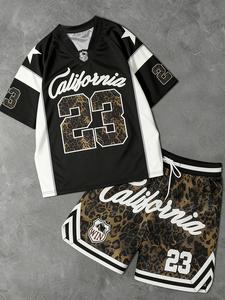 2点セット：レオパード柄のNo.23カリフォルニアスポーツセット、アメリカンジャージの半袖トップス＋ショーツ。パーソナライズされたストリートスタイルで、日常の通勤やコートウェアに最適、トレンド感のあるストリートルックにも合います。