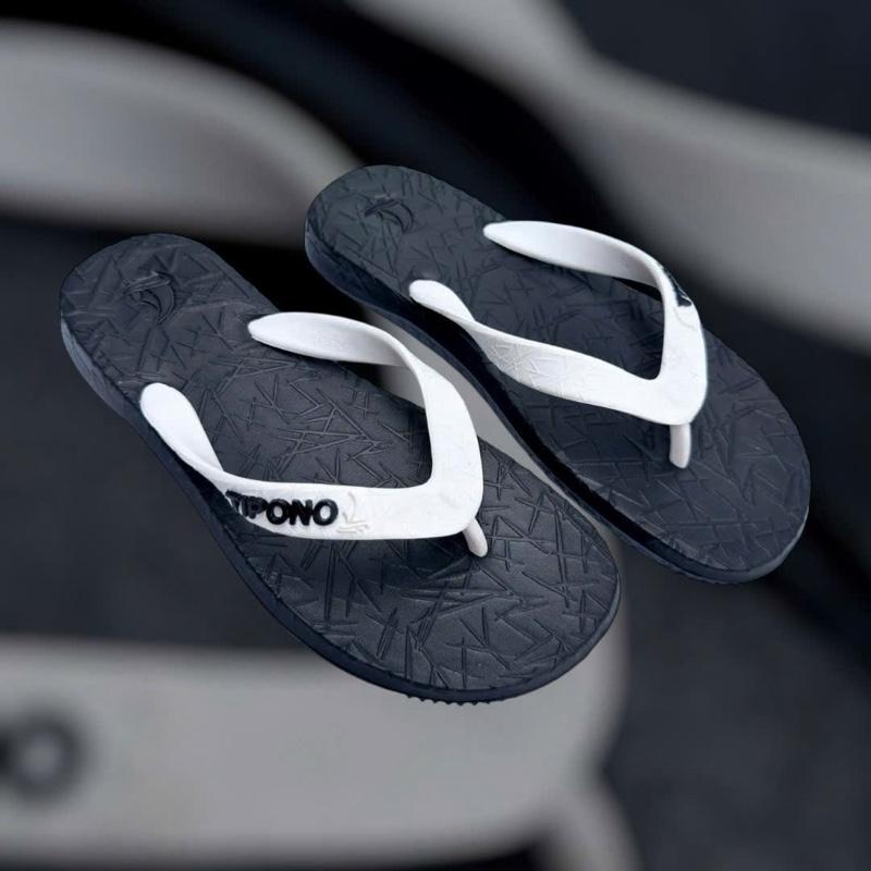 Dép Xỏ Ngón TIPONO Nam Nữ Thời Trang Hiện Đại Chất Liệu Cao Su Đúc Nguyên Khối Chống Trơn Trượt