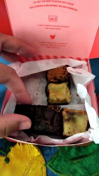 Product Review of B1G1 1 box mini cookies size 10x10cm from L**✨ 0