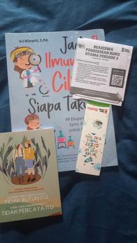 Product Review of BUKU EDUKASI ANAK: JADI ILMUWAN CILIK? SIAPA TAKUT? (99 Eksperimen Sains Asyik untuk Anak) Soft Cover from r**1 0