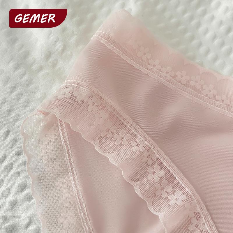 GEMER 7 Pcs Celana Dalam Wanita Bahan Ice Silk Seamless Anti Bakteri, Lembut Ramah Kulit, Pinggang Renda Romantis, Cocok Untuk Wanita Muda GEMER 7 Pcs Celana Dalam Wanita Bahan Ice Silk Seamless Anti Bakteri, Lembut Ramah Kulit, Pinggang Renda Romantis, Cocok Untuk Wanita Muda