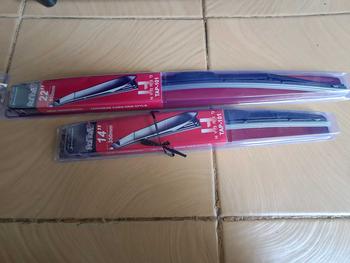 Product Review of Raiton Sepasang Wiper Hybrid Kaca Depan Mobil Toyota New Avanza 22" & 14" -2 Buah/Set - Hitam from H**s 0