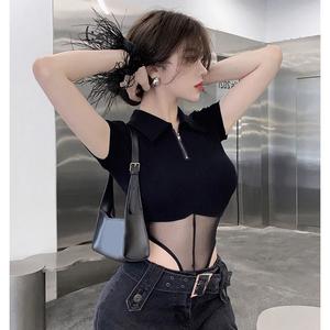 บอดี้สูท แขนสั้นคอปกสีดำมีซิปรูด เว้วเอวผ้าซีทรู กระดุมแป๊กเป้าเปิดได้เซ็กซี่ แมทซ์ได้หลายลุค