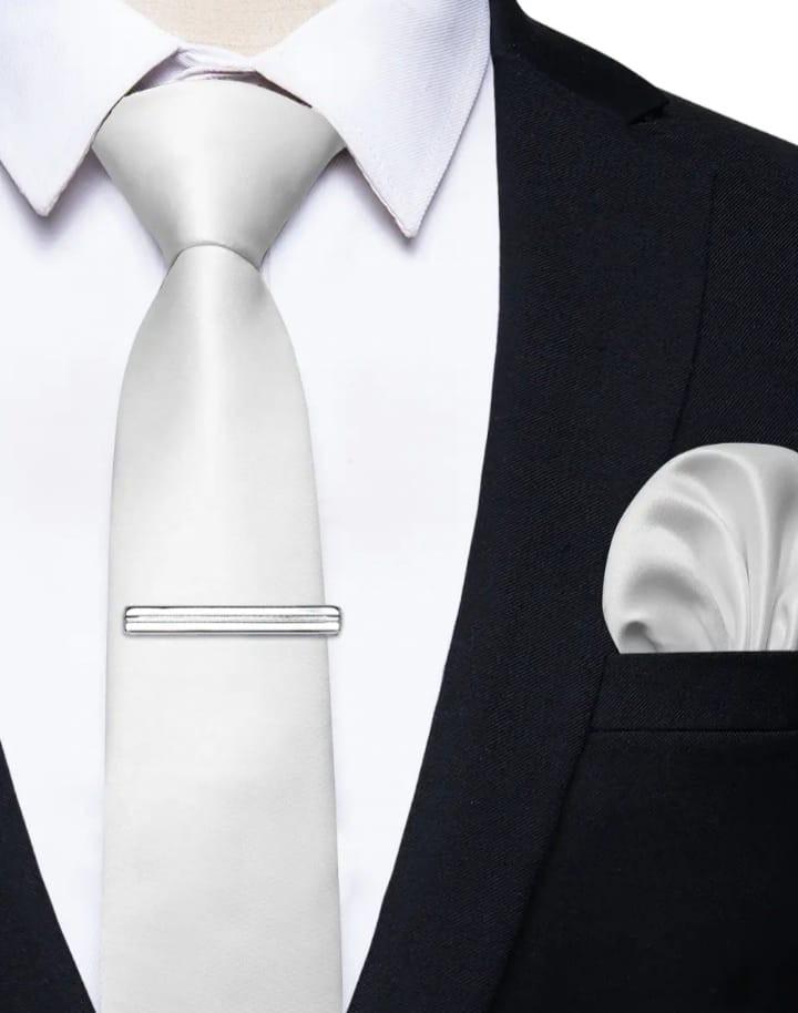 Product Introduction of Dasi instan  pria plus penjepit dasi silver metalik dasi 3inchi 8 cm+ pocket square 3 in 1 packing box 9
