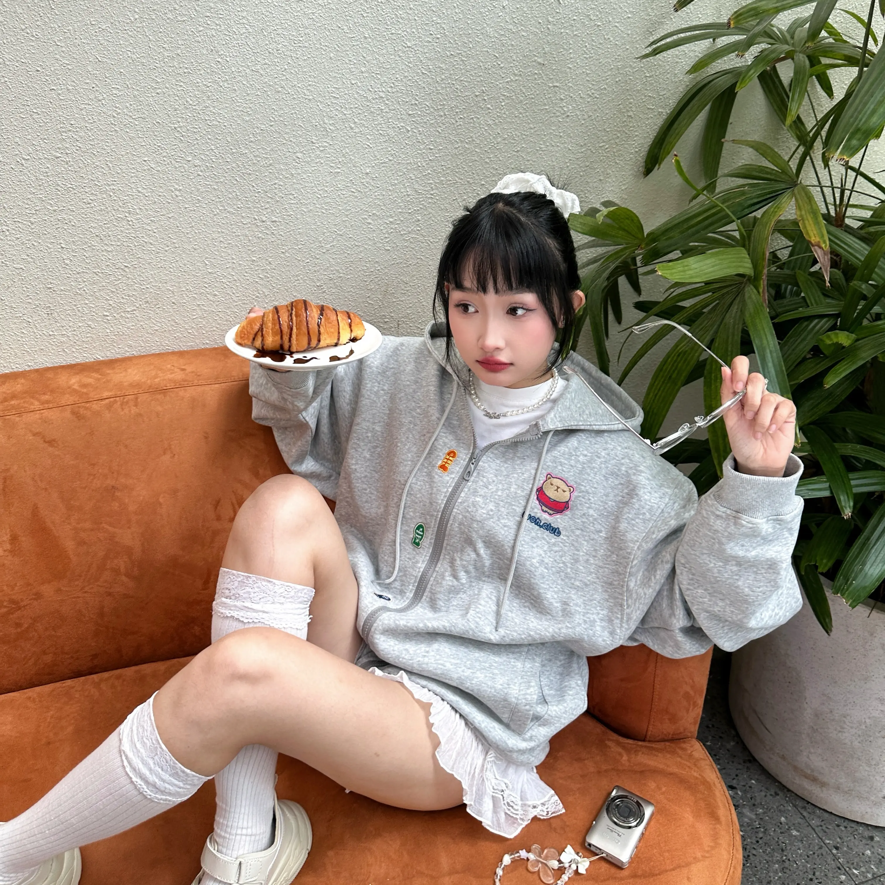 Áo khoác nỉ thêu zip local brand Whether Or Not unisex nam nữ form rộng Petal