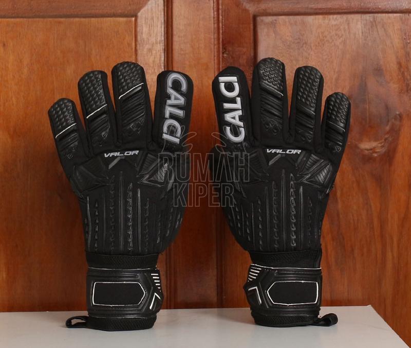 CALCI VALOR  BLACK/SILVER (SKU : CALCI28) Sarung Tangan Kiper 1