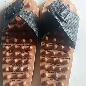 Sandal Rematik Kayu Slop Kecil