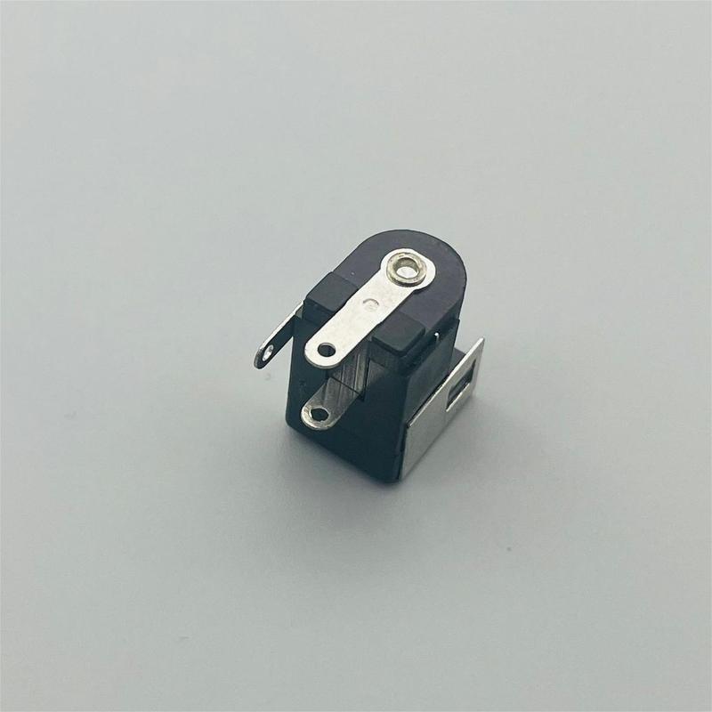 Product Introduction of DC power socket socket DC-005 with metal shell 5.5 × 2.1 three pin horizontal shielded charging base 4