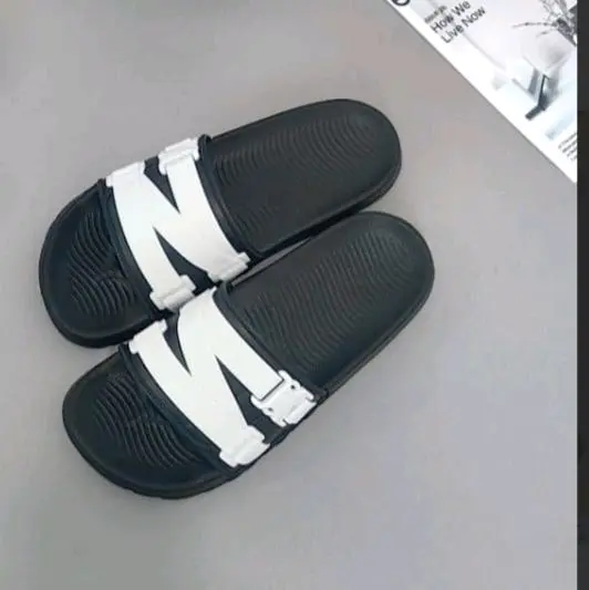 sandal selop trendy pria//sandal selop murah// Karet Shoes Sendal 1