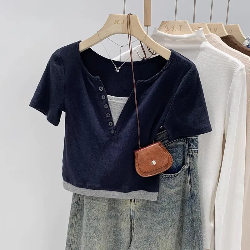 T-shirt stretch lengan crop kerah V berwarna merah muda 2
